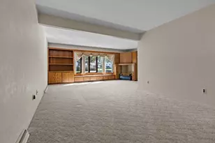 220 Walnut St, Clintonville, WI 54929 - Photo 11