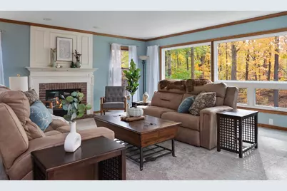 4551 Choctaw Trail, Green Bay, WI 54313 - Photo 3