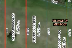 559 Willow Dr, Mishicot, WI 54228 - Photo 3