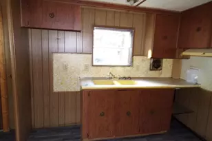 268 E Center St, Redgranite, WI 54970 - Photo 9