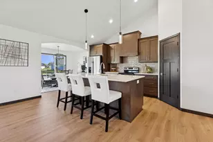 1338 Highland Rdg Dr, De Pere, WI 54115 - Photo 9