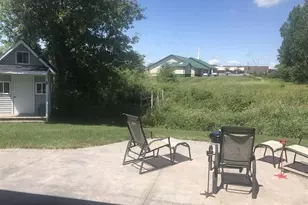 1107 N Twin Harbor Dr, Winneconne, WI 54986 - Photo 3