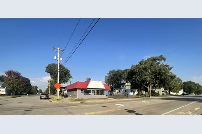 1429 S Main Street, Oshkosh, WI 54902 - Photo 5