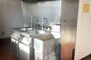 1429 S Main St, Oshkosh, WI 54902 - Photo 19