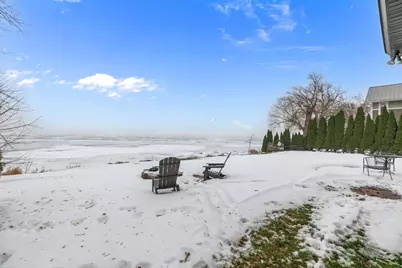 2346 Hickory Lane, Oshkosh, WI 54901 - Photo 3