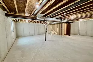 2034 Red Fox Ln, Kaukauna, WI 54130 - Photo 15