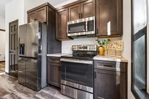 3198 W Ryegrass Dr, Appleton, WI 54913 - Photo 5