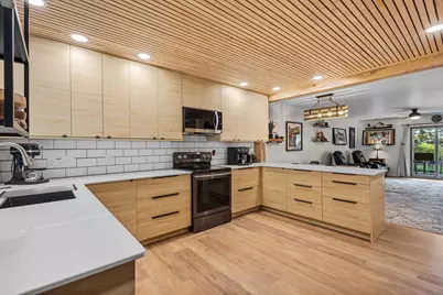 83 Spencer Village Court, Appleton, WI 54914 - Photo 15