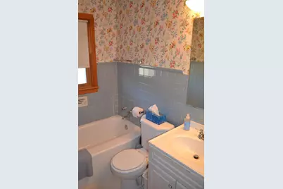 655 W 19th Avenue, Oshkosh, WI 54902 - Photo 19