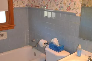 655 W 19th Ave, Oshkosh, WI 54902 - Photo 19