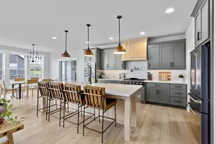 4295 N Bountiful Ln, Appleton, WI 54913 - Photo 9