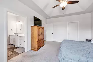 1004 Gulfstream Ct, De Pere, WI 54115 - Photo 11