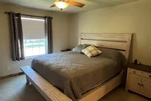 2340 Ladybird Dr, Neenah, WI 54956 - Photo 7