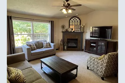 2340 Ladybird Drive, Neenah, WI 54956 - Photo 5