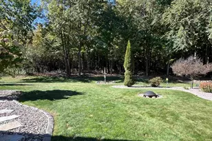 2340 Ladybird Dr, Neenah, WI 54956 - Photo 17