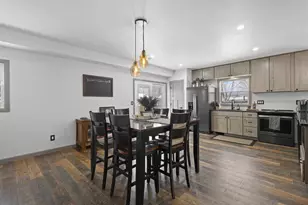 1751 S Oneida St, Green Bay, WI 54304 - Photo 13