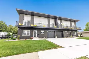 1749 S Oneida St, Green Bay, WI 54304 - Photo 1