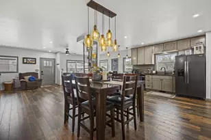 1749 S Oneida St, Green Bay, WI 54304 - Photo 15