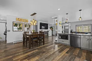 1749 S Oneida St, Green Bay, WI 54304 - Photo 19