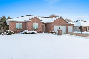 2087 Swanstone Cir, De Pere, WI 54115 - Photo 71