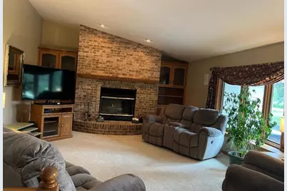 3810 Nicolet Drive, Green Bay, WI 54311 - Photo 7