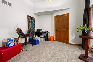 W144N10968 Fond du Lac Ave, Germantown, WI 53022 - Photo 15