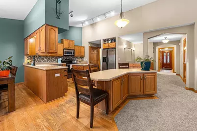 W144N10968 Fond Du Lac Avenue, Germantown, WI 53022 - Photo 3