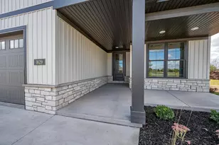 1629 N Honeysuckle Circle, De Pere, WI 54115 - Photo 41