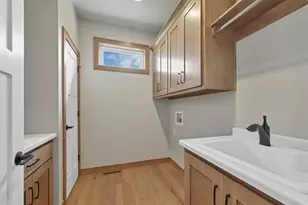 1629 N Honeysuckle Circle, De Pere, WI 54115 - Photo 37