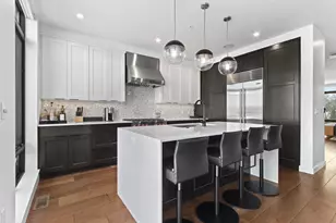 1110 Brookwood Dr, Ashwaubenon, WI 54304 - Photo 9