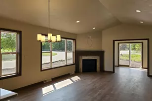 3876 Meunier Ln, Green Bay, WI 54311 - Photo 11