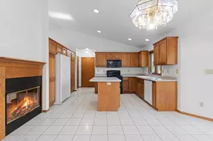 3910 Monroe Rd, De Pere, WI 54115 - Photo 11