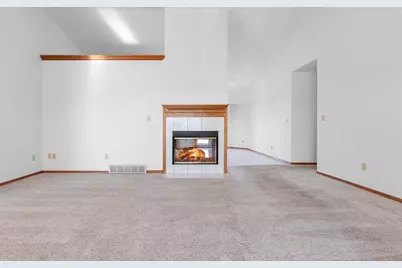 3910 Monroe Road, De Pere, WI 54115 - Photo 7