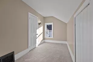 110 W 17th Ave, Oshkosh, WI 54902 - Photo 21