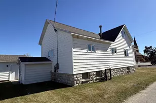 1012 11th Ave, Menominee, MI 49858 - Photo 5