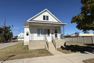 1012 11th Ave, Menominee, MI 49858 - Photo 3