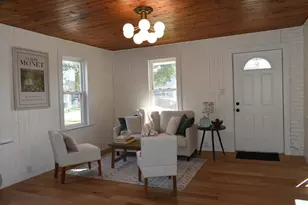 438 W 5th Ave, Oshkosh, WI 54902 - Photo 3