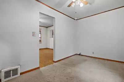 1825 Minnesota Street, Oshkosh, WI 54902 - Photo 9