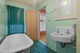 1825 Minnesota St, Oshkosh, WI 54902 - Photo 15