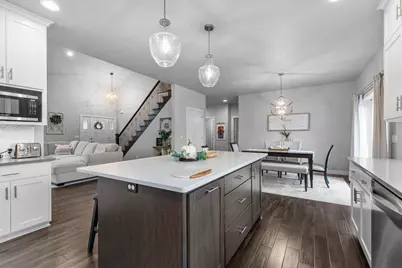 2053 W Sugar Court, Appleton, WI 54913 - Photo 9