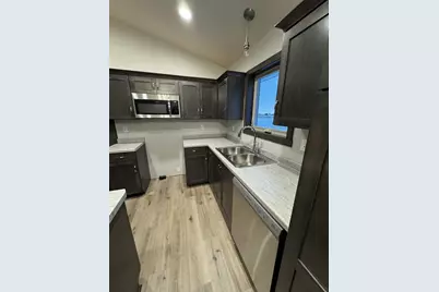 1657 Frontier Road, Luxemburg, WI 54217 - Photo 7