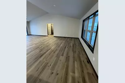 1657 Frontier Road, Luxemburg, WI 54217 - Photo 3