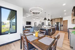 3629 W Hank Ave, De Pere, WI 54115 - Photo 11