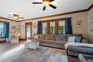 664 Evans St, Oshkosh, WI 54901 - Photo 5