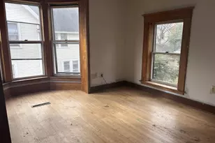 543 Jackson St, Oshkosh, WI 54901 - Photo 3