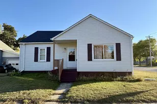 1717 23rd Ave, Menominee, MI 49858 - Photo 1