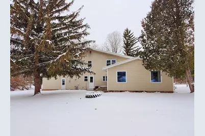 N4574 Broadway Street, New London, WI 54961 - Photo 3