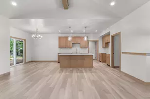 1093 Stordeur Dr, Green Bay, WI 54313 - Photo 19