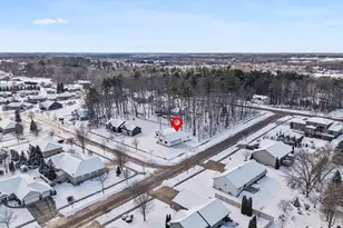 1093 Stordeur Dr, Green Bay, WI 54313 - Photo 57