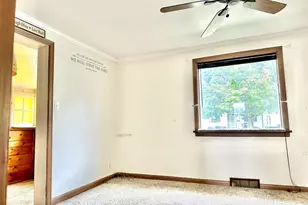 502 S 29th St, Manitowoc, WI 54220 - Photo 11